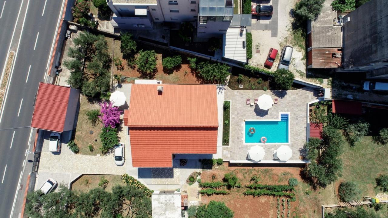 자다르 Pool House Luka 아파트 외부 사진