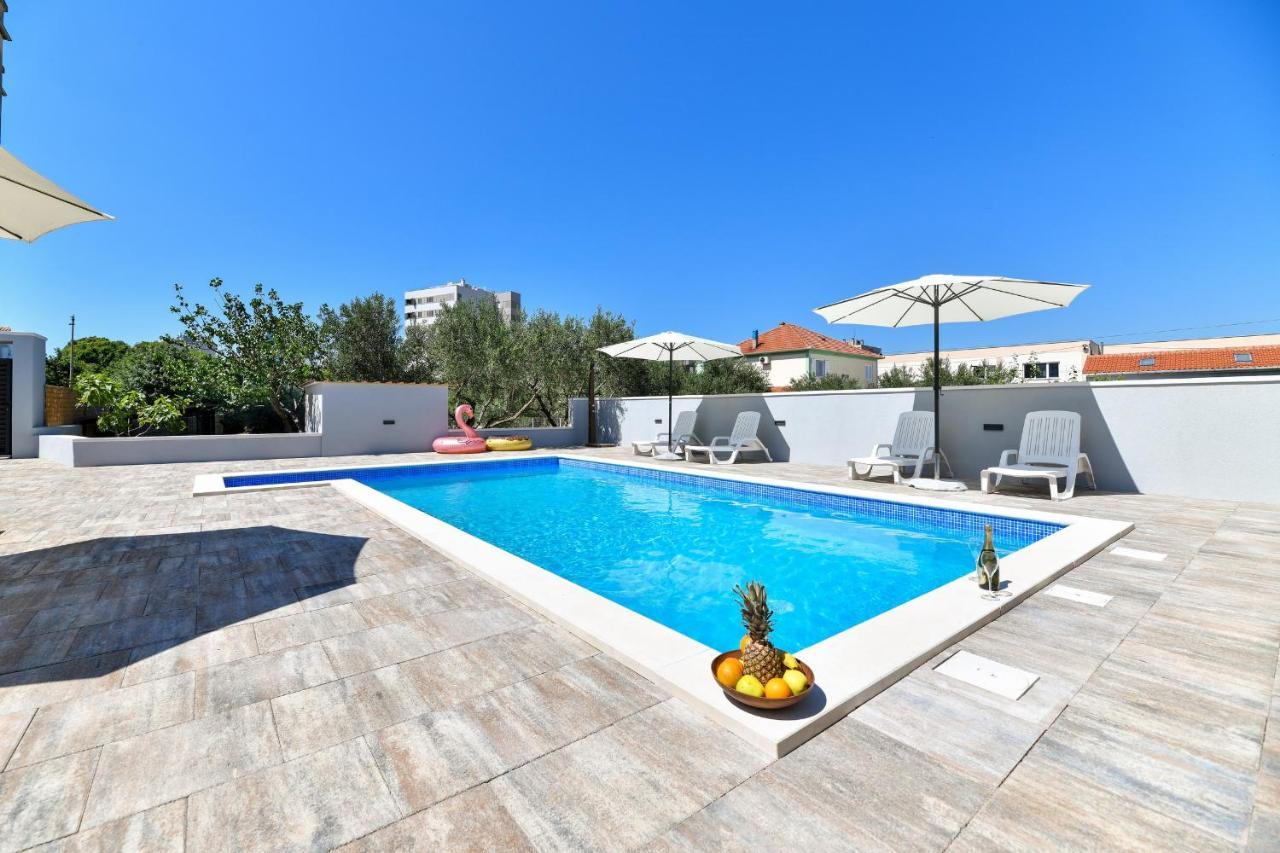 자다르 Pool House Luka 아파트 외부 사진